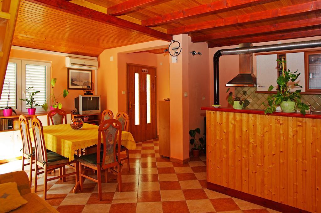 Apartments Julija Vela Luka Room photo