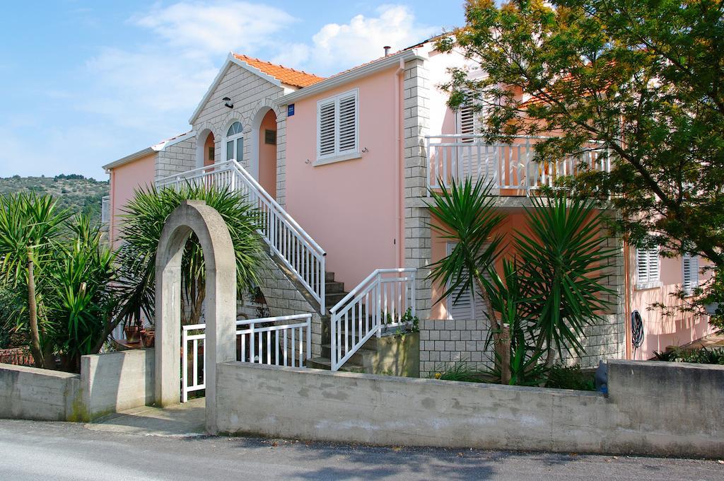 Apartments Julija Vela Luka Exterior photo